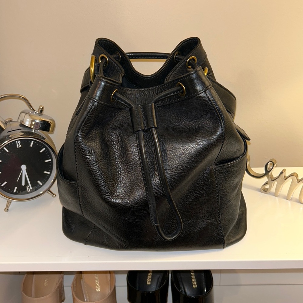 Black Leather Fossil Bucket Bag